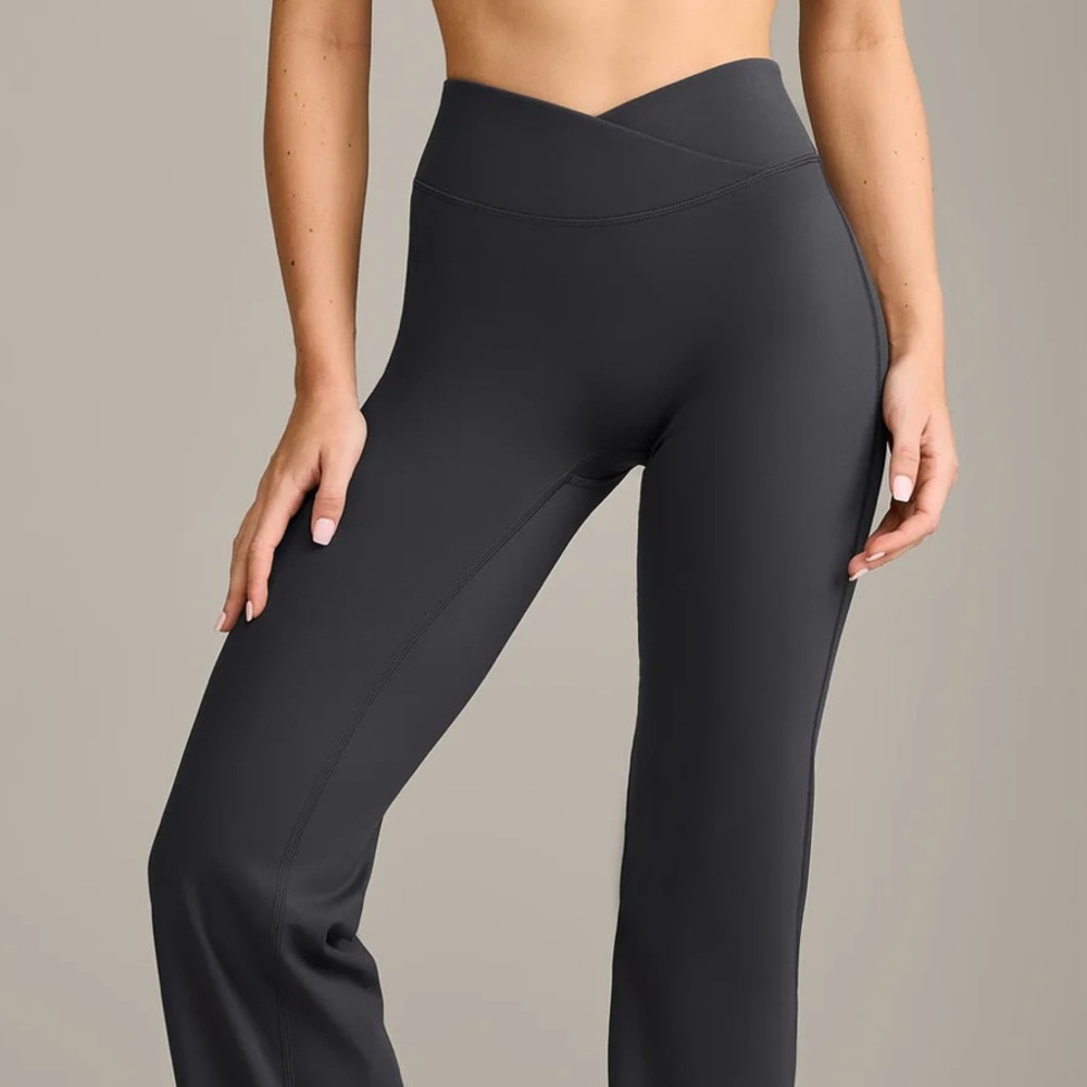 Oner Active Unified Move Wrap Flare High-Rise Leggings in Coal, XS